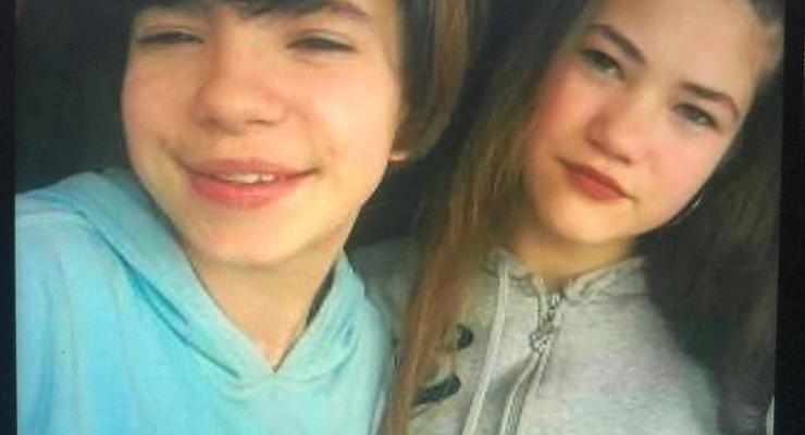 Сели в такси и исчезли: во Львове пропали две школьницы