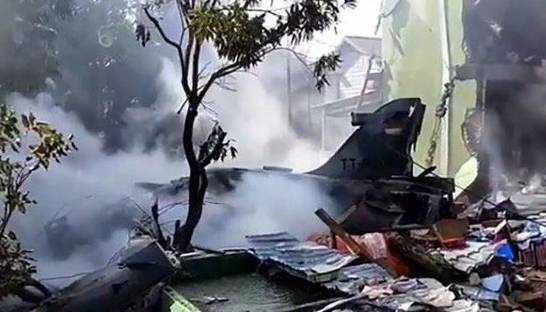 В Индонезии разбился истребитель ВВС