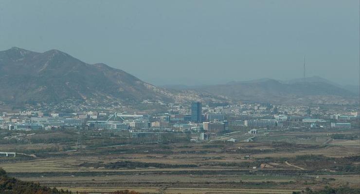 КНДР взорвала межкорейский офис связи - Сеул
