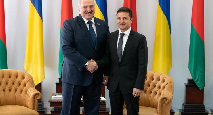 Лукашенко прислал Зеленскому дары и позвал к себе в Беларусь