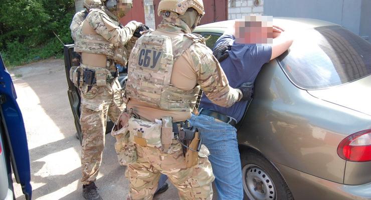 На Черниговщине военный продавал боевые гранаты бандитам