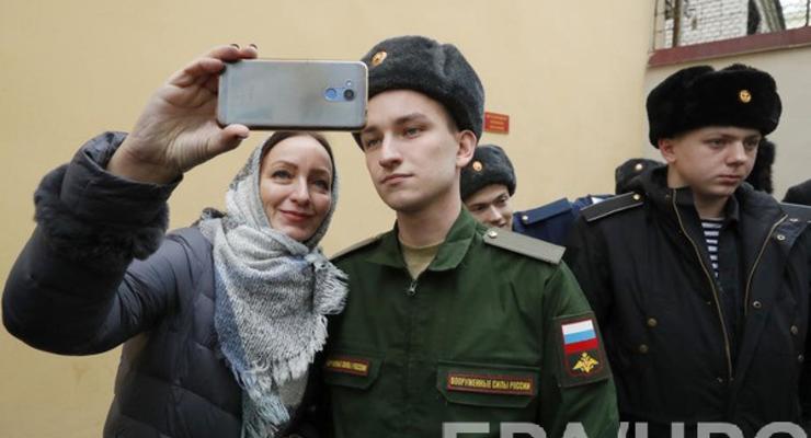 Военкому в Крыму сообщили о подозрении за призыв крымчан в армию РФ