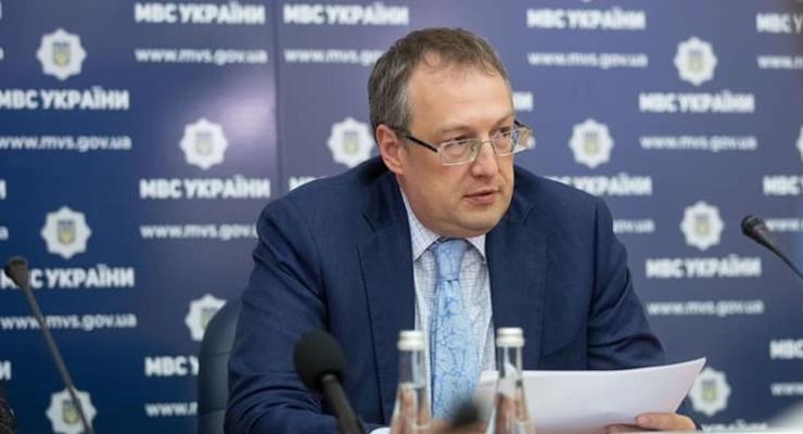 Полицейские на массовых акциях будут пронумерованы – Геращенко