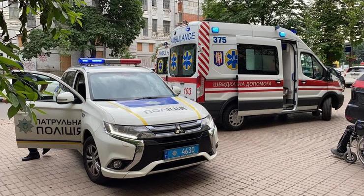 В Киеве женщина с 3-летним ребенком выпали из окна: первые детали