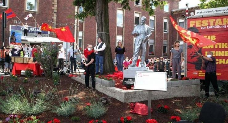 В Германии установили монумент Ленину