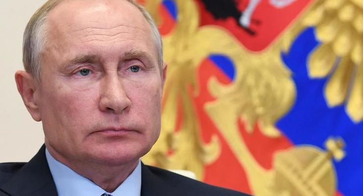 Путин осудил Зеленского за слова о Второй мировой