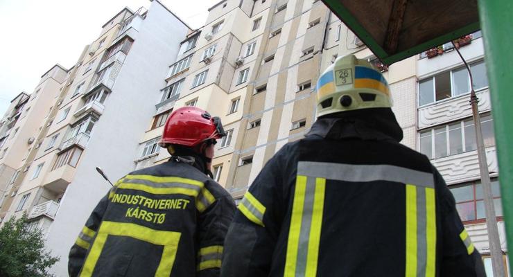 Взрыв дома в Киеве: Разбор завалов замедлился из-за угрозы обрушения