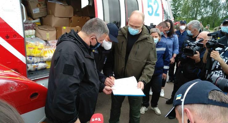 Премьер показал масштабы потопов в Украине: Все подробности