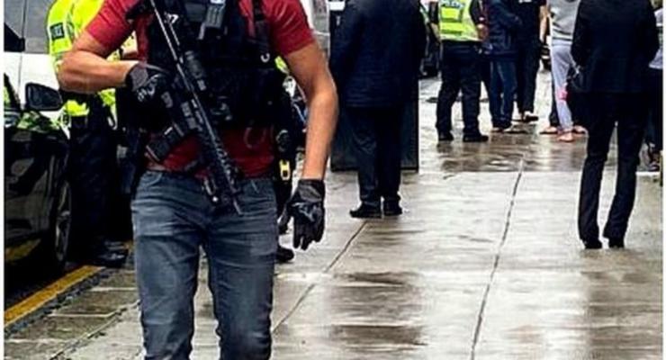 Преступник с ножом напал на людей в центре Глазго