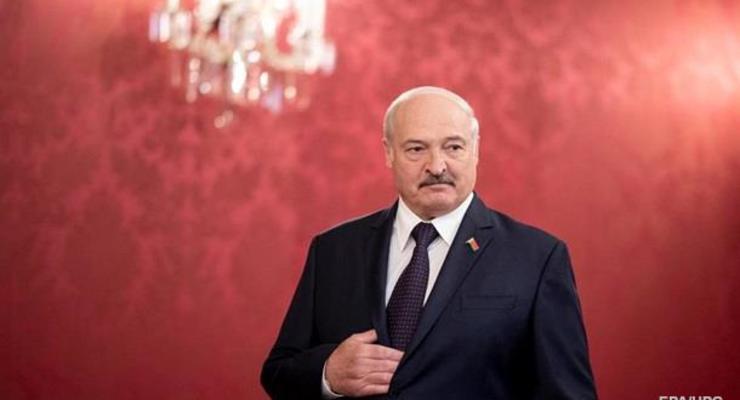 Лукашенко заявил, что "дал сигнал" начать дело против оппонента на выборах
