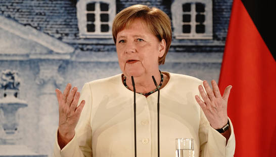 Меркель заверила, что соблюдает карантинные меры