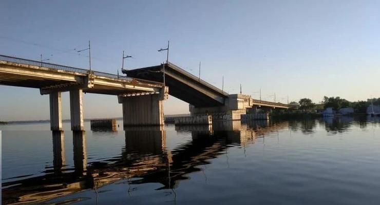 В центре Николаева внезапно развелся мост