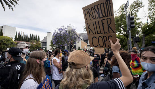 В США отпустили под залог одного из обвиняемых по делу Флойда