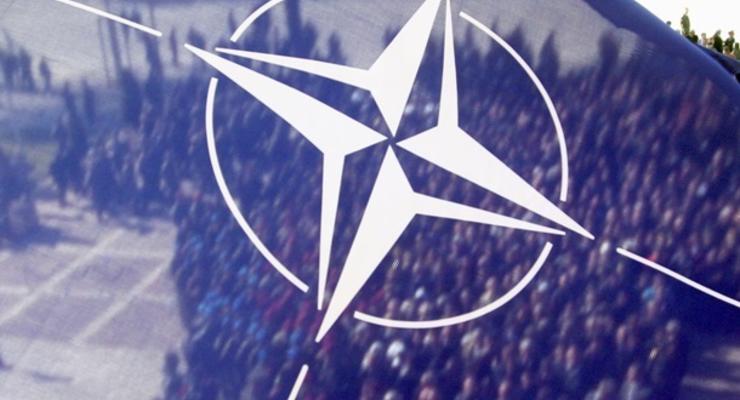 В штабах НАТО несут службу 25 украинских военных