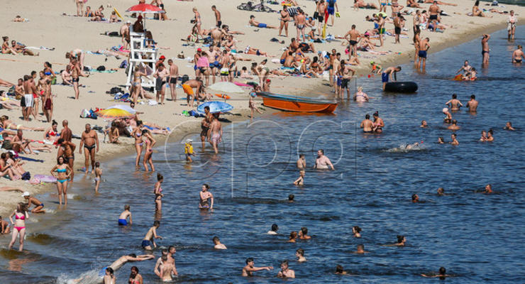 12 киевских пляжей закрыли из-за бактерий и водорослей: Где нельзя купаться
