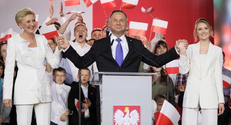 Экзитпол показывает победу Дуды на выборах президента в Польше