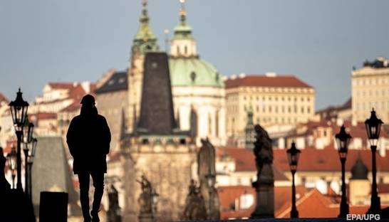 В Чехии выявили случаи коронавируса, завезенные после отпусков за границей