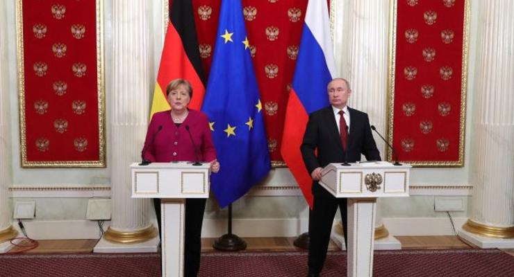 Обсудили обострение на Донбассе: Меркель срочно позвонила Путину