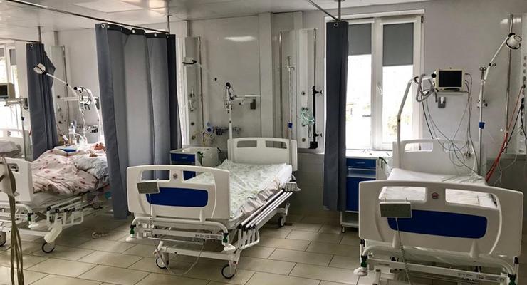Львовских врачей подозревают в смерти пациента