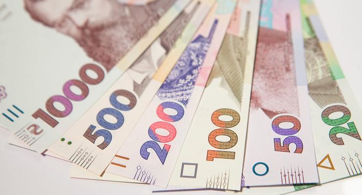 В Днепре мошенницы выманили у пенсионера 50 000 гривен