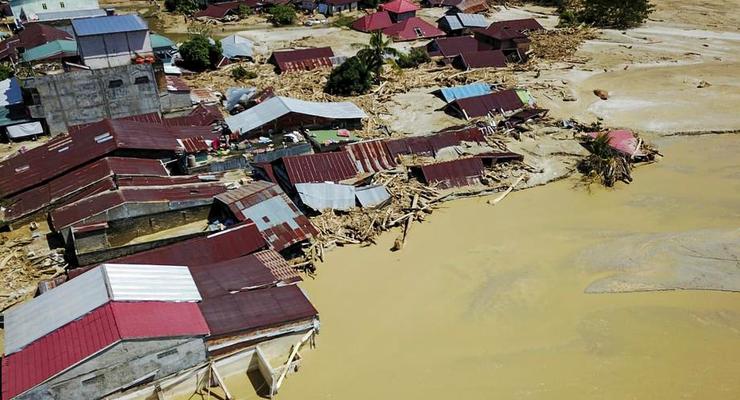 В Индонезии жертвами паводков и оползней стали 36 человек