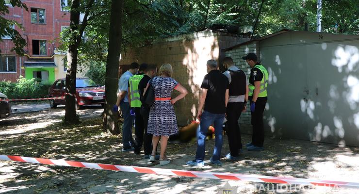 В Харькове нашли ковер с трупом мужчины внутри