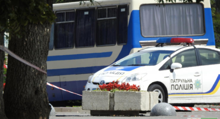 Террорист не разрешил передать воду заложникам в Луцке
