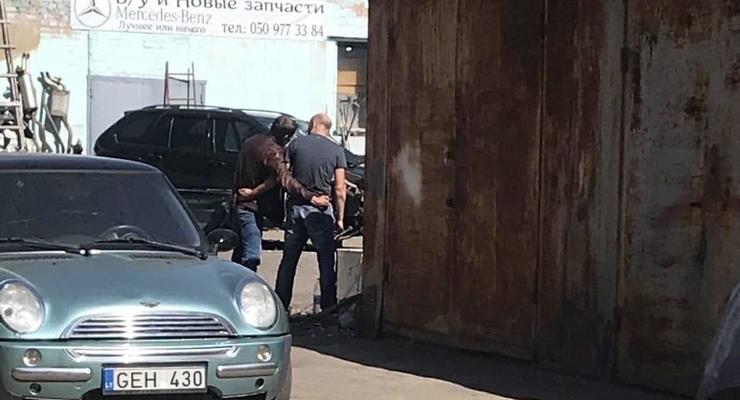 Полтавский террорист взял в заложники полковника полиции и уехал, - СМИ