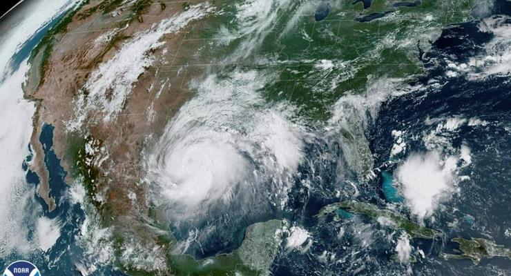 В штате Техас ввели режим ЧС из-за урагана
