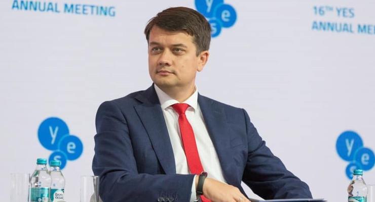 Провести выборы в облсоветы на Донбассе сейчас невозможно – Разумков