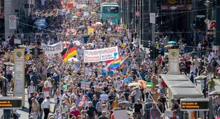 Протесты в Берлине: число пострадавших полицейских выросло до 45