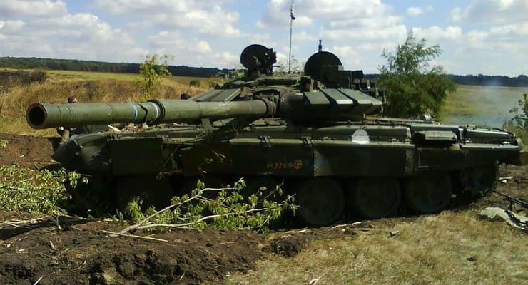 РФ доставила на Донбасс 30 фур с оружием и новых солдат, - Минобороны