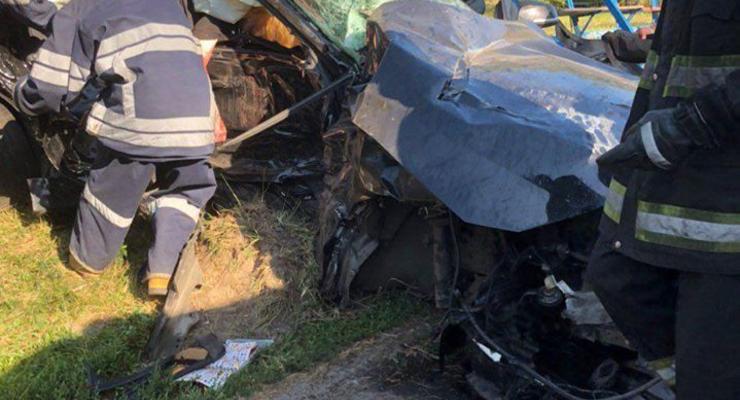 В Киеве столкнулись две BMW: Трое погибших, двое раненных