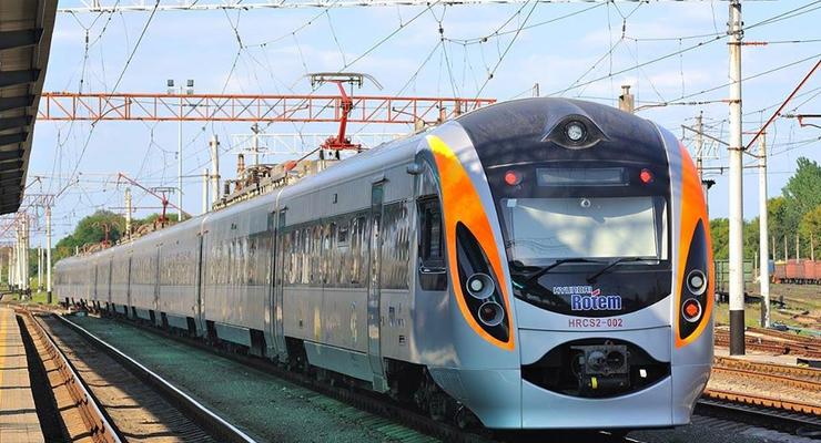 "Укрзализныця" разработала программу повышения безопасности в поездах