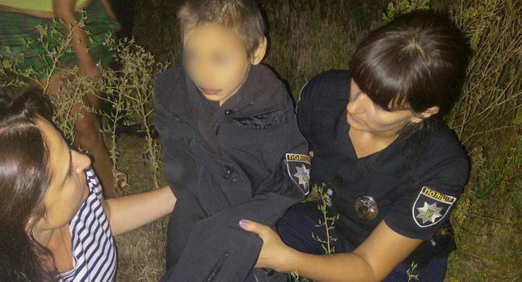 На Полтавщине нашли в яме 7-летнего ребенка, пропавшего накануне