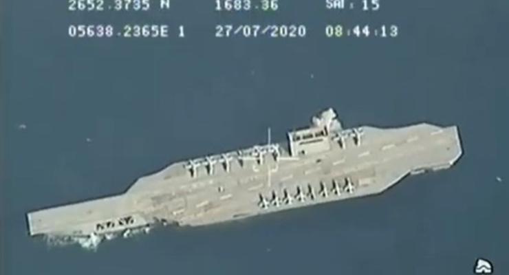 Иран случайно утопил макет американского авианосца