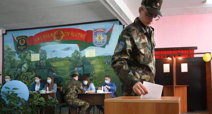 В Беларуси досрочно проголосовала почти половина избирателей