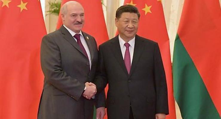 Первым Лукашенко с победой поздравил Си Цзиньпин