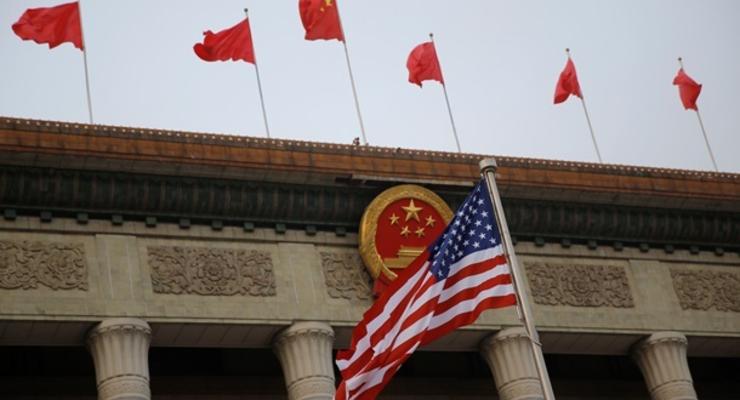 Китай ввел санкции против 11 политиков США