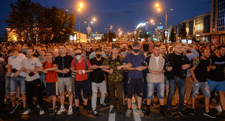 Телеграм и живые сцепки. Как протестуют белорусы