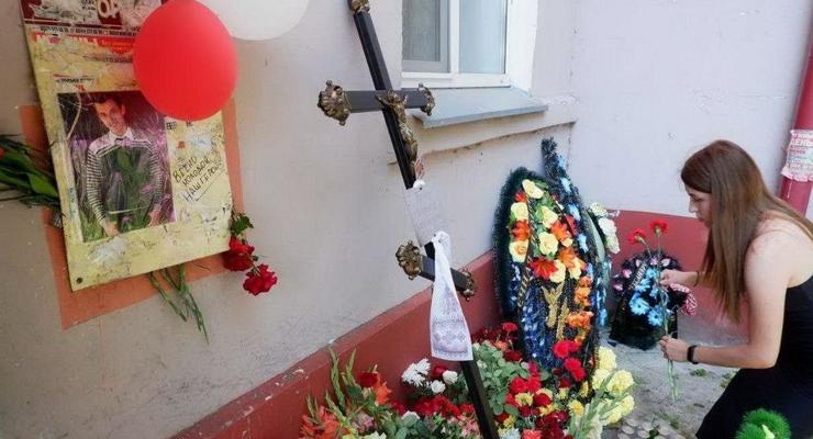 "Он не умер, он погиб": в Гродно прощаются со второй жертвой силовиков
