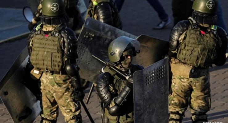 На избиения пожаловались около 700 белорусов