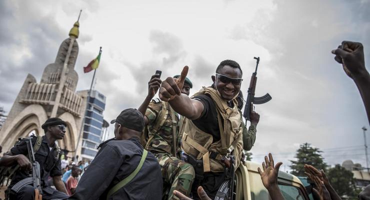 Африканский союз приостановил членство Мали