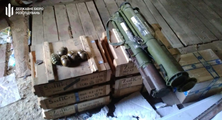 Офицер Службы внешней разведки вывозил боеприпасы из зоны ООС – ГБР