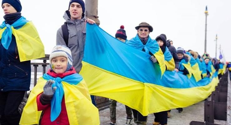 Украинцы довольны, что родились в Украине – опрос