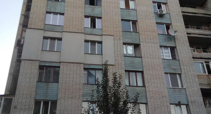 В Харькове пожар охватил многоэтажный дом: Погиб человек