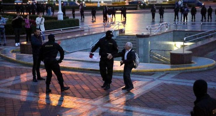 ОМОН разогнал протестующих в Минске
