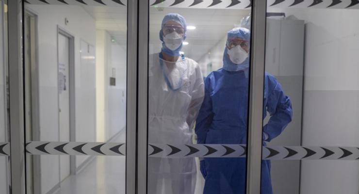 В Румынии впервые выявили более 1500 заражений коронавирусом