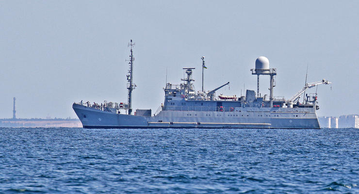 Новый разведывательный корабль ВМС Украины продолжает испытания в море