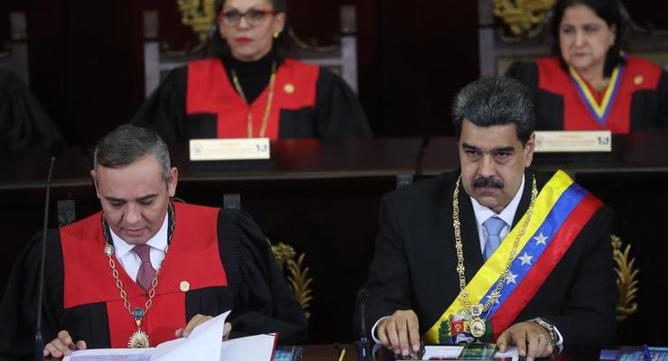 Президент Венесуэлы помиловал более ста оппозиционеров